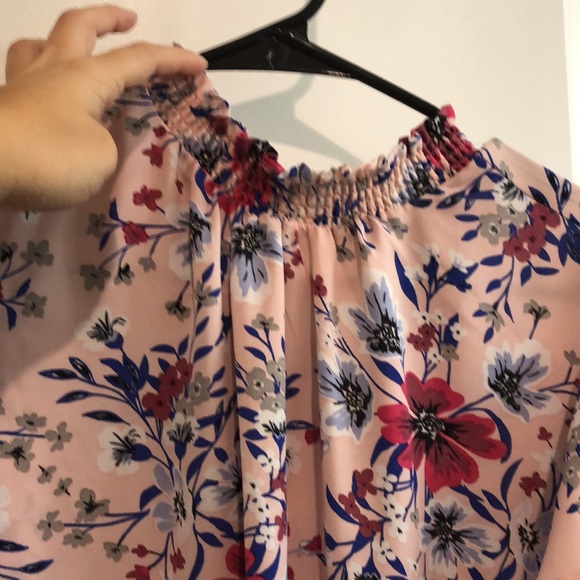 Massani Size medium short sleeved blouse - Picture 6 of 6